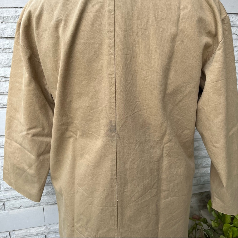 Simple Beige Collared Overcoat - Picture 8 of 9